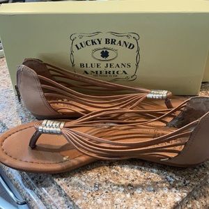 Lucky brand women’s size 8 sandals